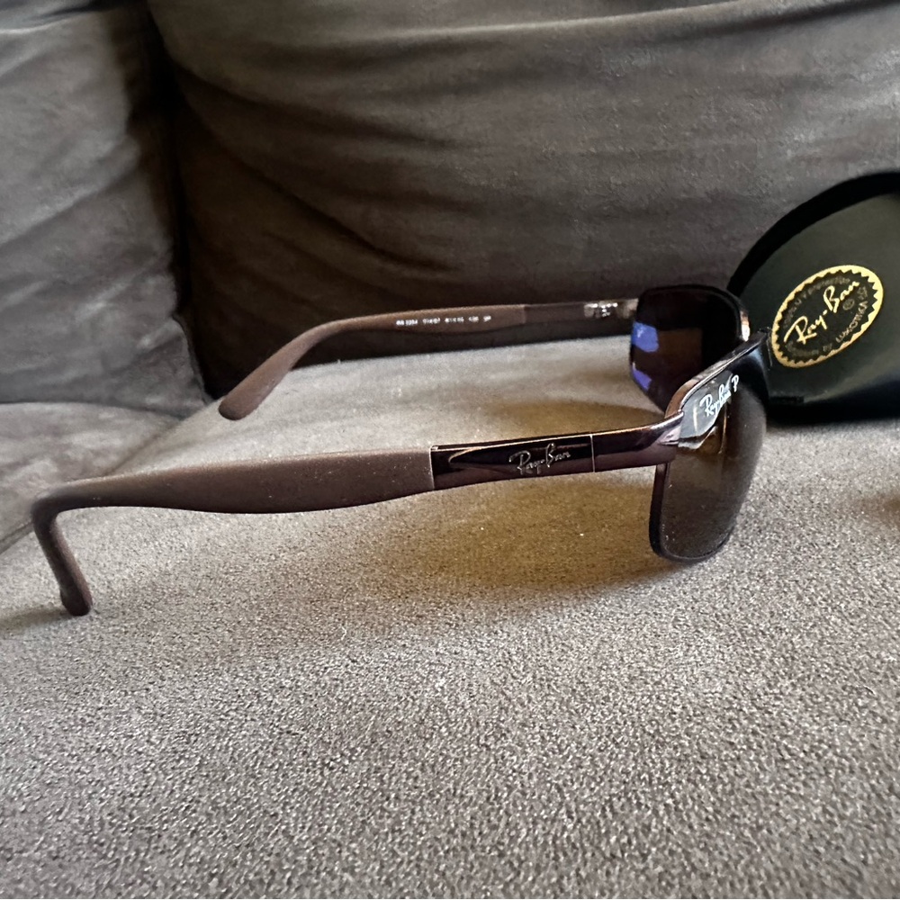 Ray-Ban Brown Sunglasses Sporty Design - Picture 3 of 5